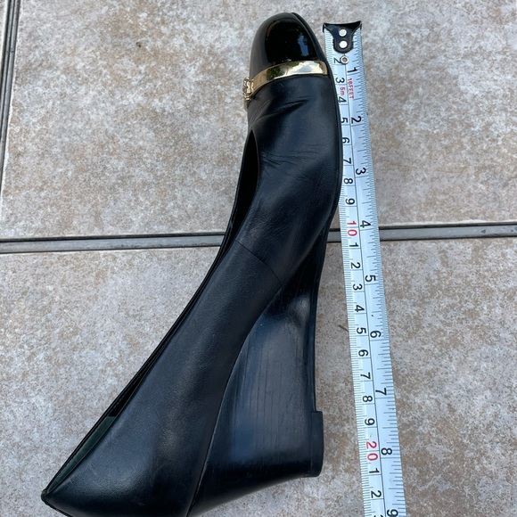 Tory Burch
Black Pacey Cap Toe - Picture 15 of 15